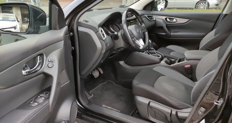 Nissan Qashqai cena 92900 przebieg: 55601, rok produkcji 2019 z Niemcza małe 232